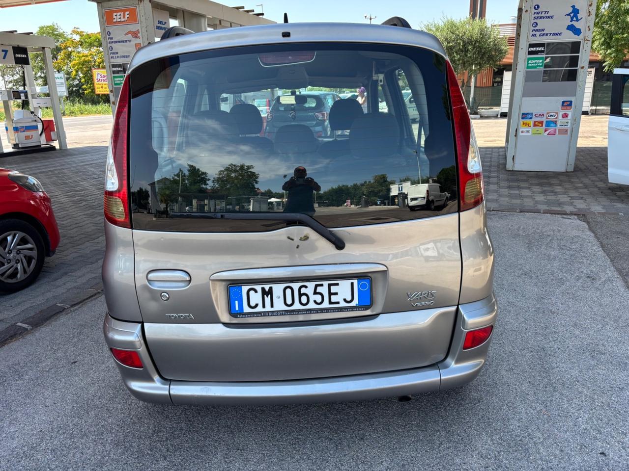 Toyota Yaris Verso 1.3i 16V cat Luna '03
