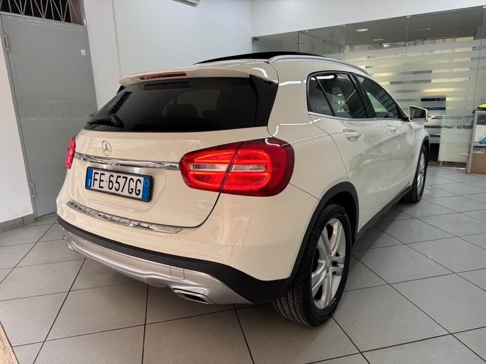 Mercedes-benz GLA 180 d Automatic Enduro 110/CV con TETTO