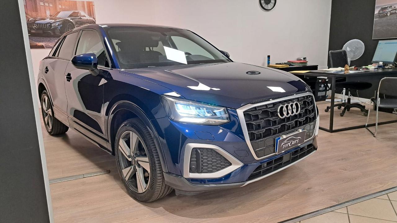 Audi Q2 30 TDI S tronic Identity Black