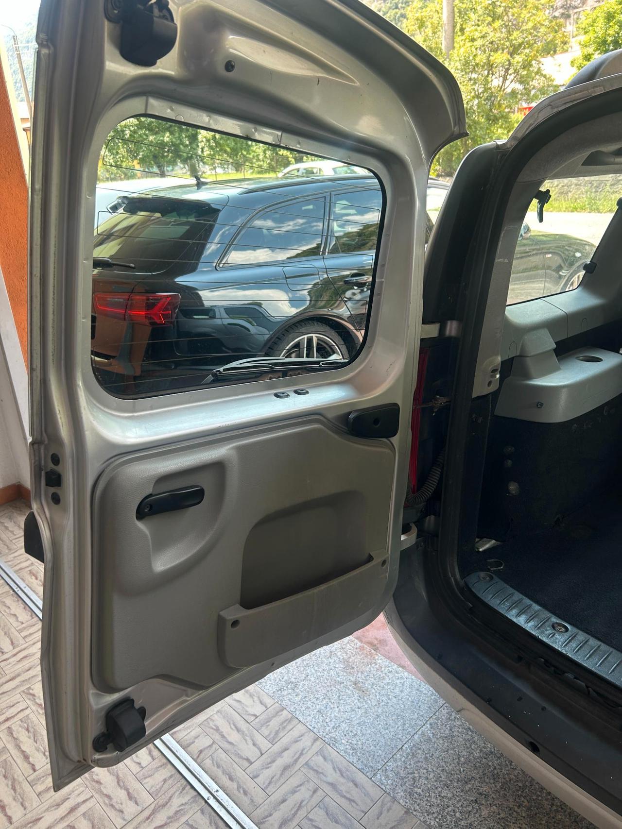 Dacia Logan MCV 1.6 Ambiance 7p.ti GPL