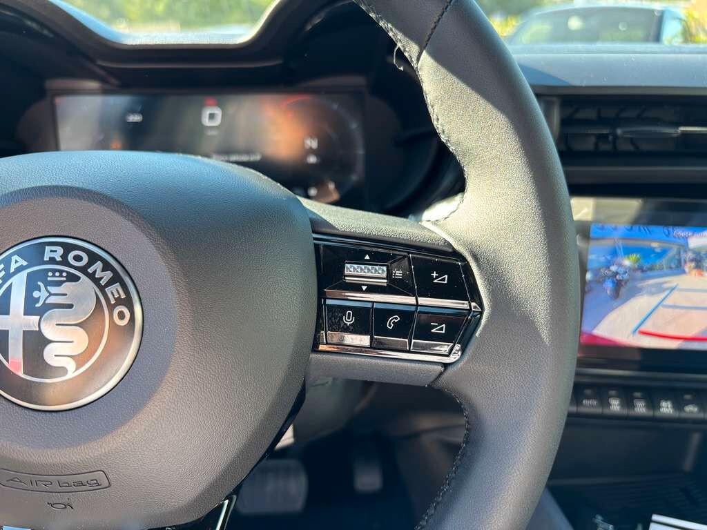 Alfa Romeo Junior 1.2 Hybrid Sprint 2026/ KM 0 IVA ESPOSTA Tua a solo 279 Euro al mese