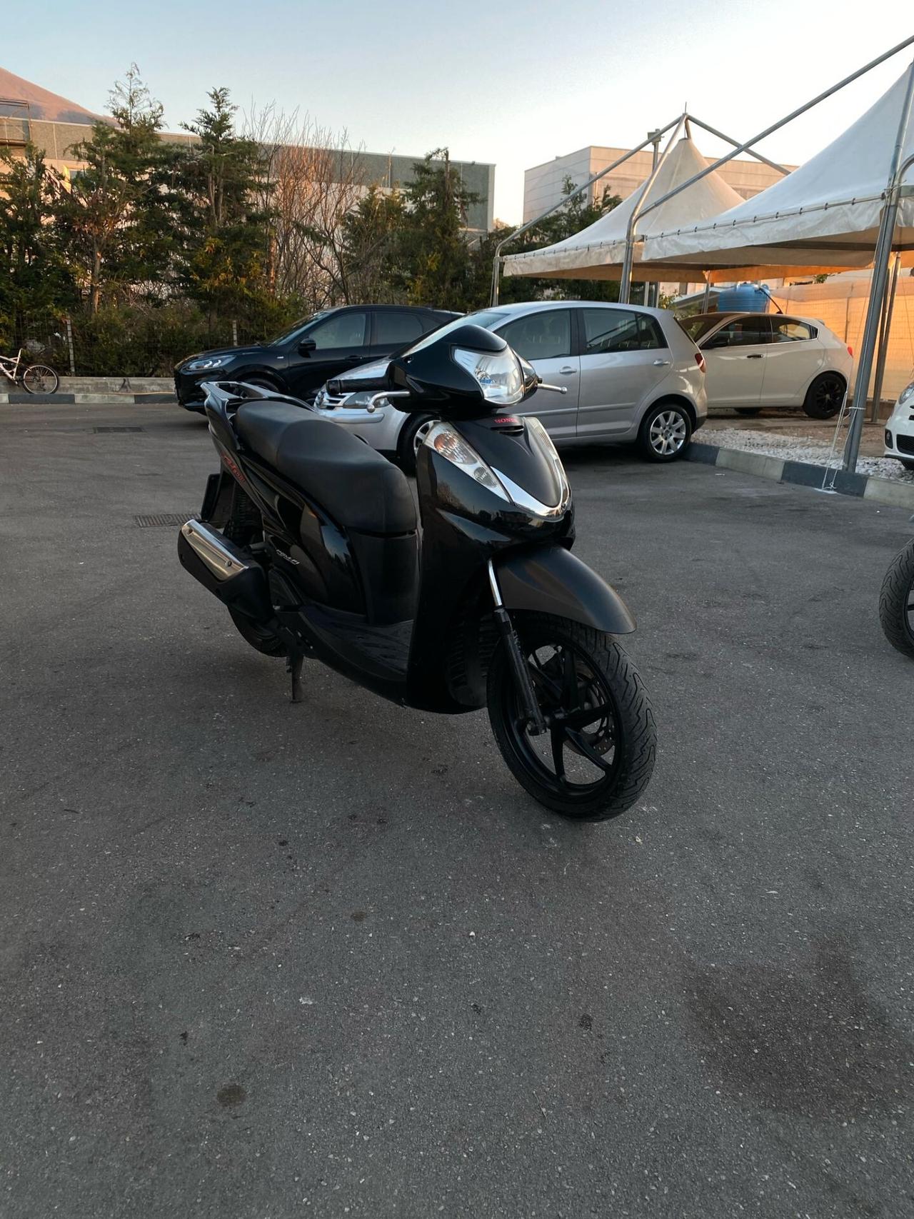 HONDA SH 300 SPORT
