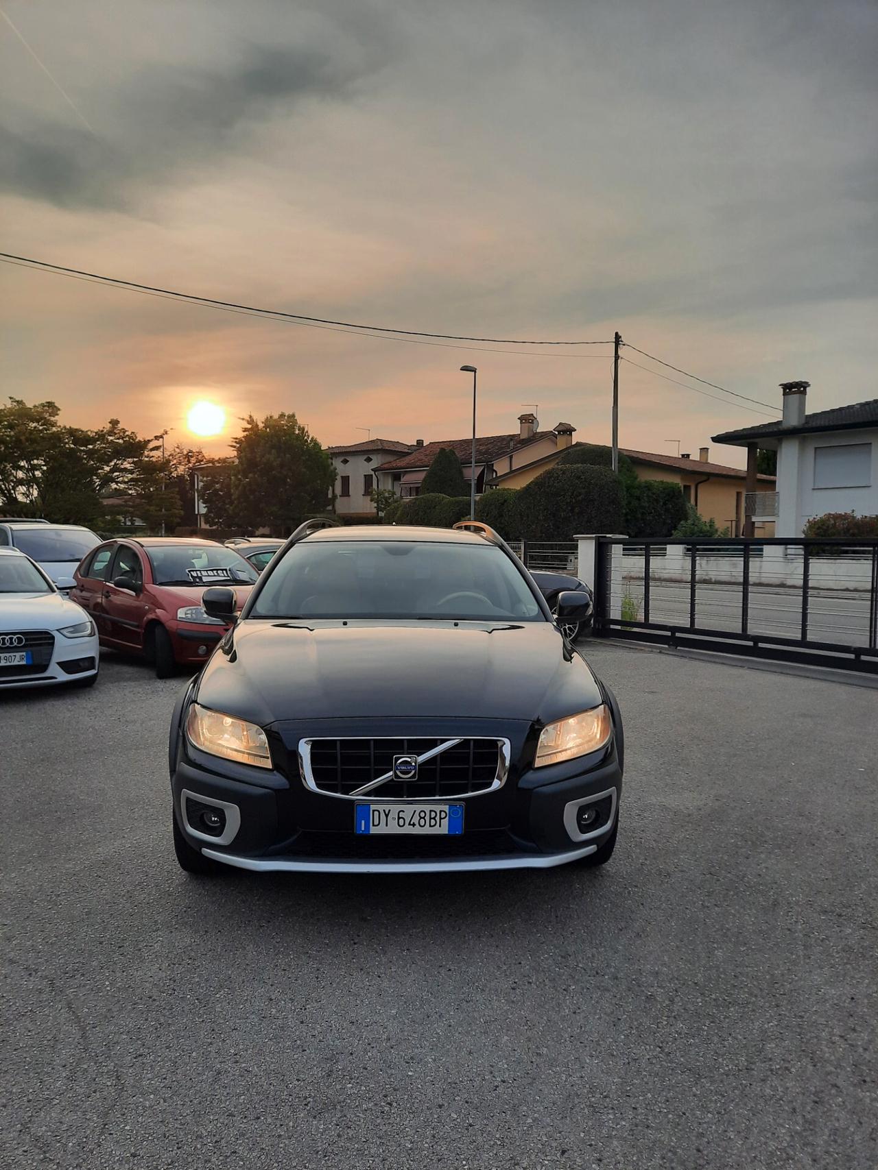 Volvo XC 70 XC70 D5 185CV AWD Summum