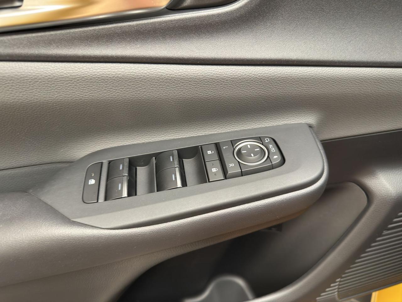 Toyota Prius 2.0 phev Lounge