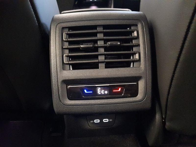 Volkswagen Golf 1.5 TSI eHybrid Style DSG