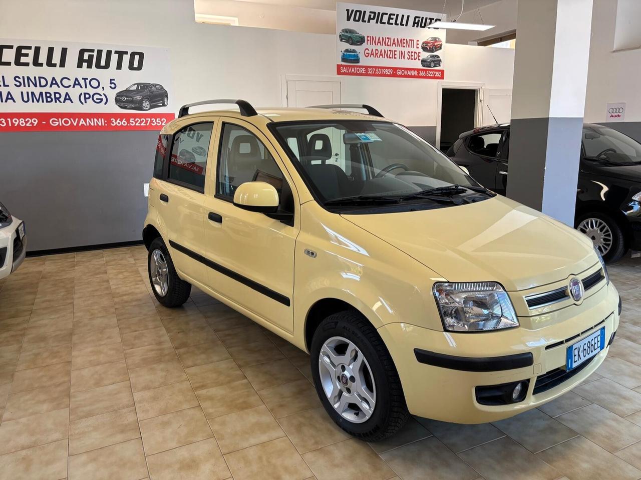 FIAT PANDA ANNO 2011 BZ METANO ADATTA NEOPATENTATI KM 122 MILA