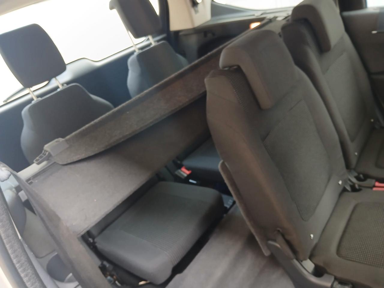 Peugeot 5008 1.6 HDI 116CV Business