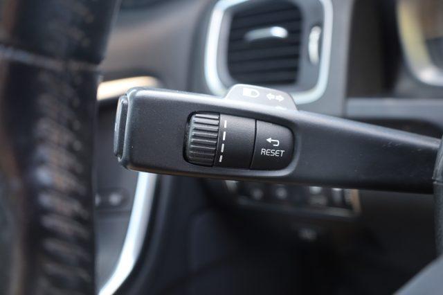 VOLVO V60 D2 Geartronic Automatica Navi Tel USB LED Cockpit