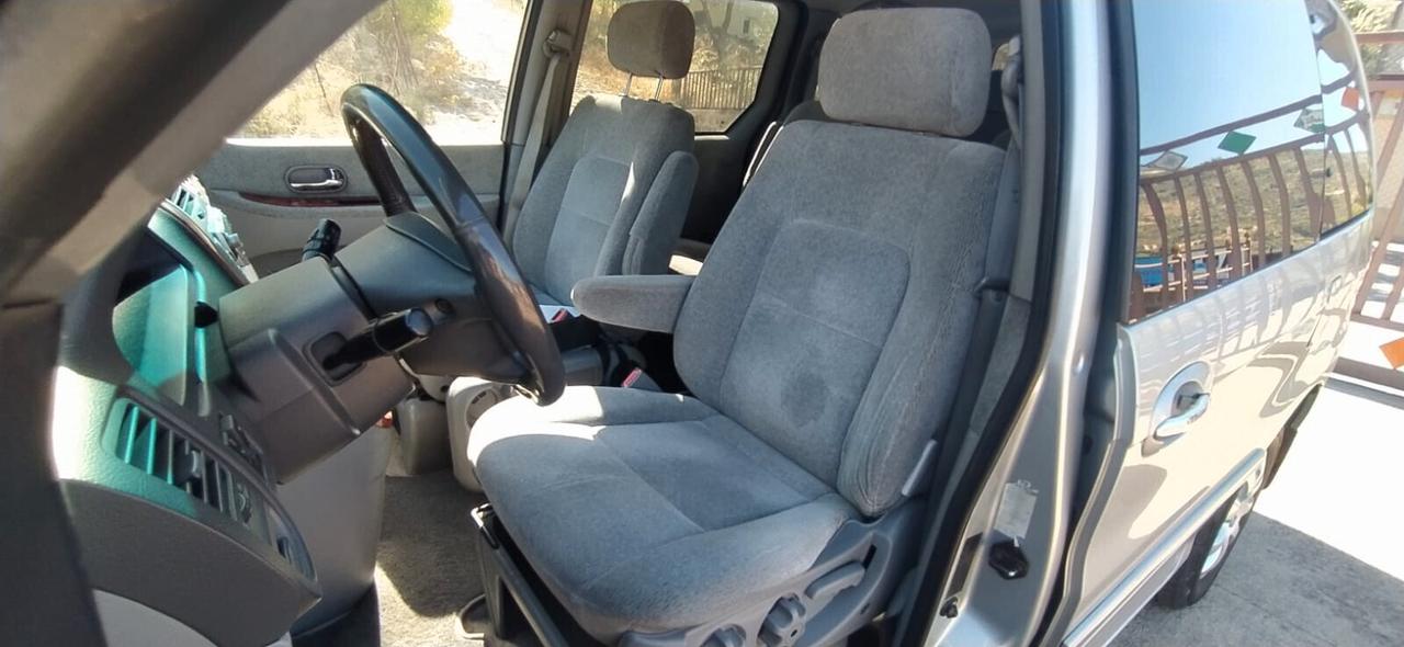 Kia Carnival 2.9 16V CRDi cat Class