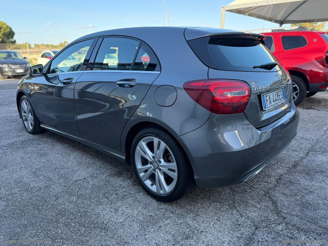 MERCEDES-BENZ A 180 d Automatic Premium