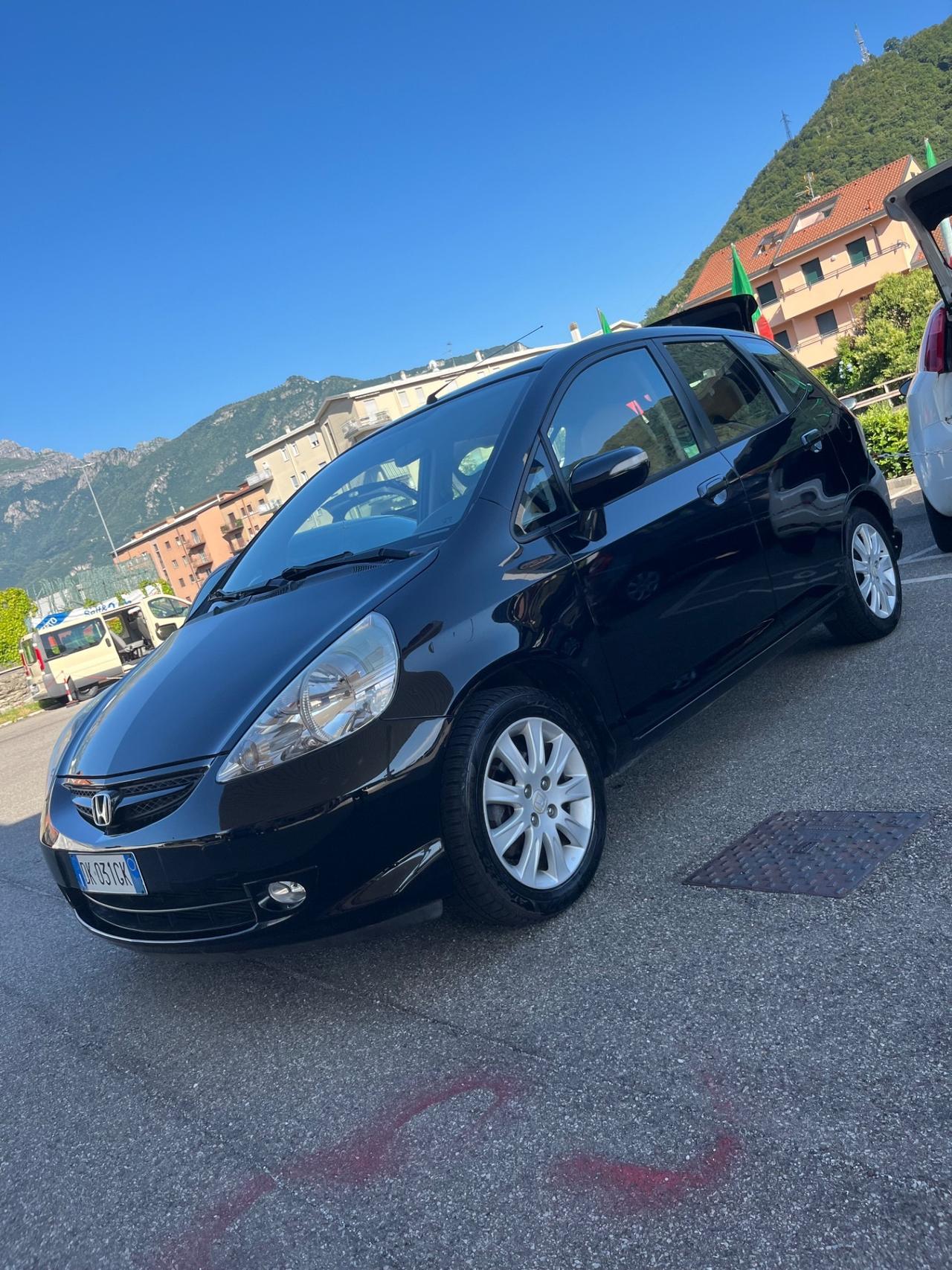 Honda Jazz 1.4 i-DSi 5p.