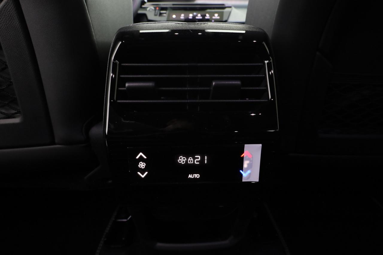 PEUGEOT 5008 3ª serie 5008 Hybrid 145 e-DCS6 GT