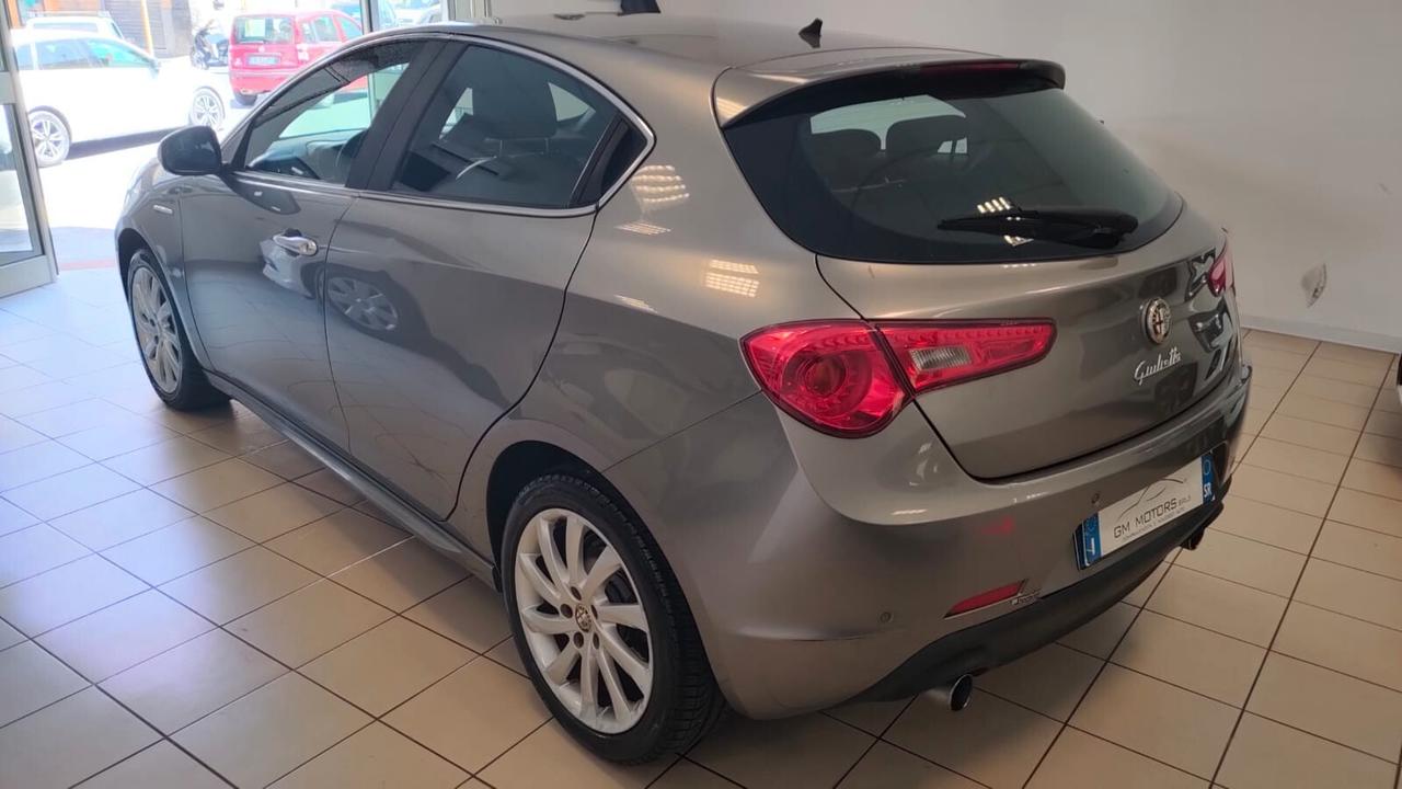Alfa Romeo Giulietta 2.0 JTDm-2 140 CV Distinctive