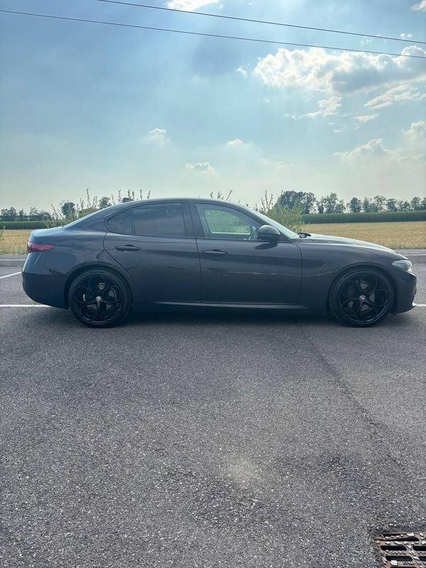 Alfa Romeo Giulia DISTRIBUZIONE NUOVA-CERCHI 19 2.2 Diesel Euro 6