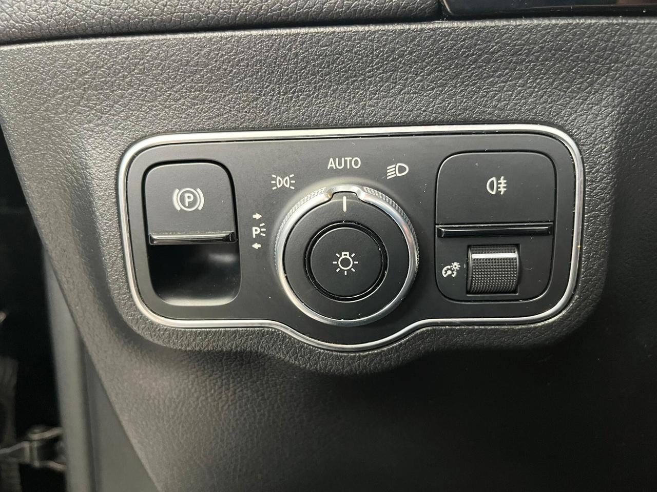 Mercedes-benz GLA 200 d Automatic Premium TETTO APRIBILE UNICO PROPRIETARIO
