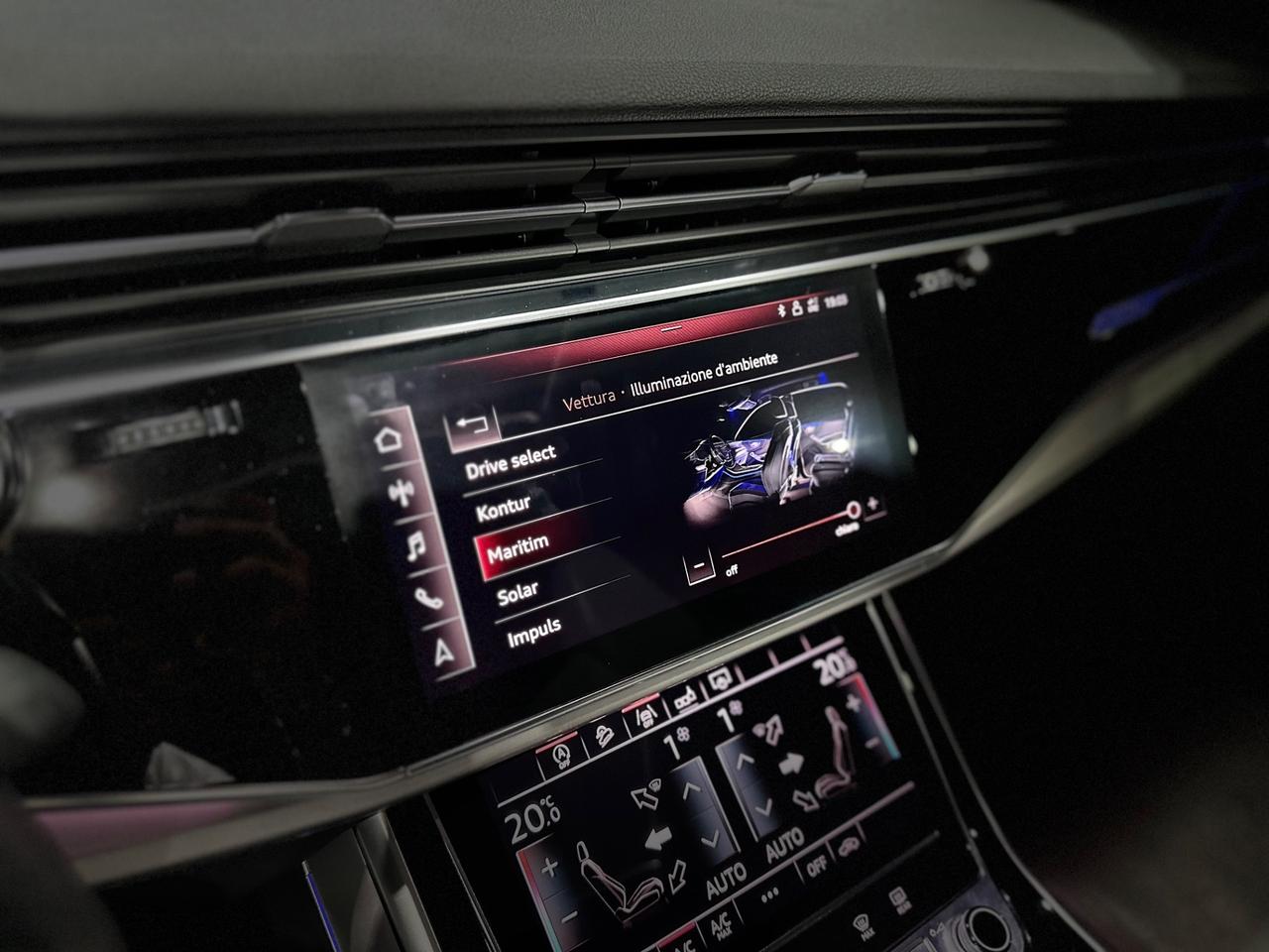 Audi Q8 50 TDI 286 CV quattro S Line identity black