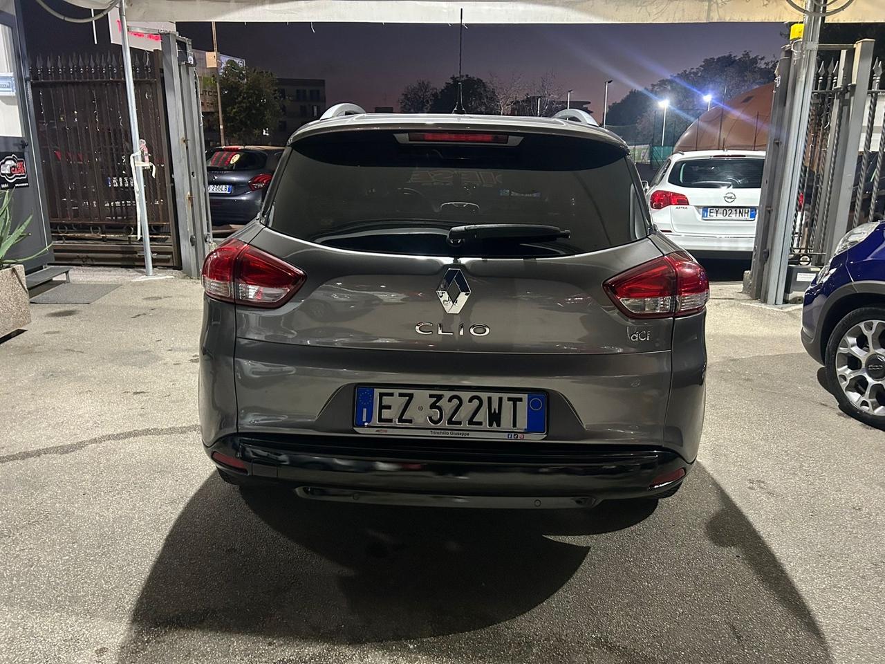 Renault Clio Sporter 1.5 dCi 8V 75CV Costume National