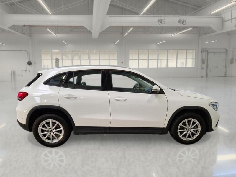 MERCEDES-BENZ GLA 200 D AUTOMATIC BUSINESS EXTRA CROSSOVER