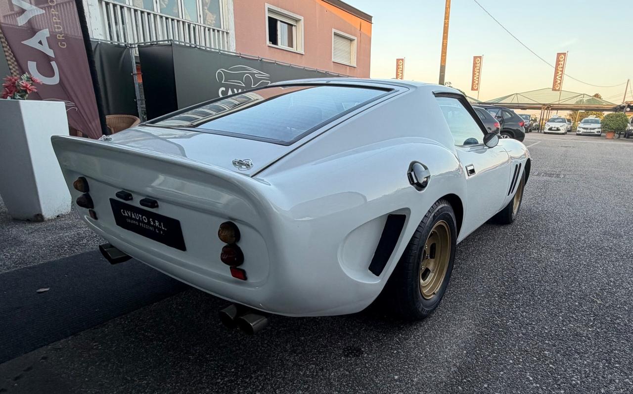 Nissan 280 ZX particolare restauro GTO 250