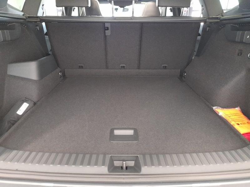 Volkswagen Tayron 2.0 TDI SCR R-Line Plus DSG 4MOTION