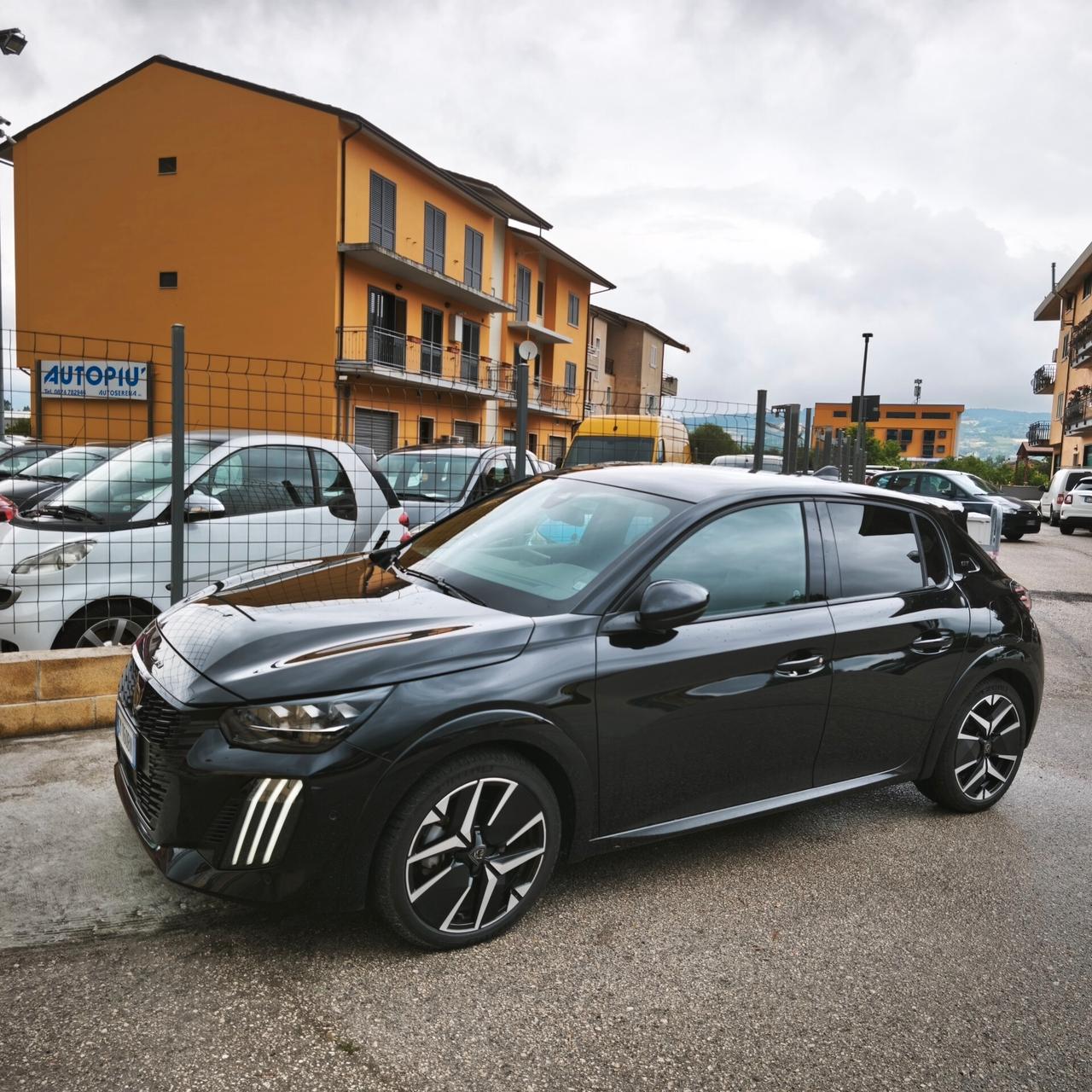 Peugeot 208 Hybrid 136 e-DCS6 GT