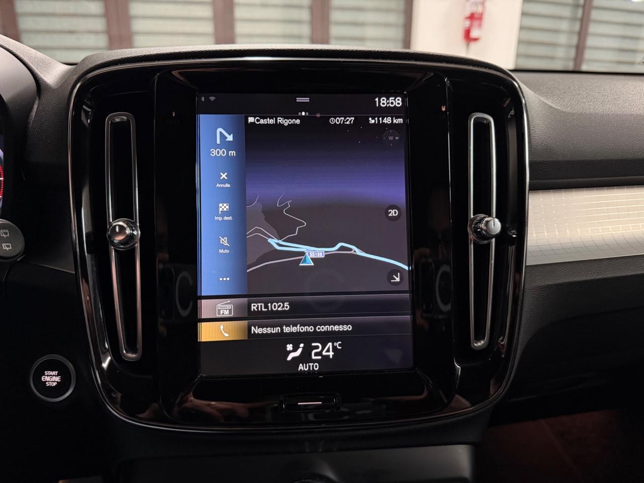 VOLVO XC40 2.0 D3 (150) Momentum 2019