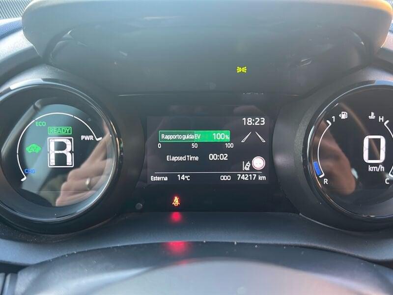 Toyota Yaris Hybrid Energy MY21