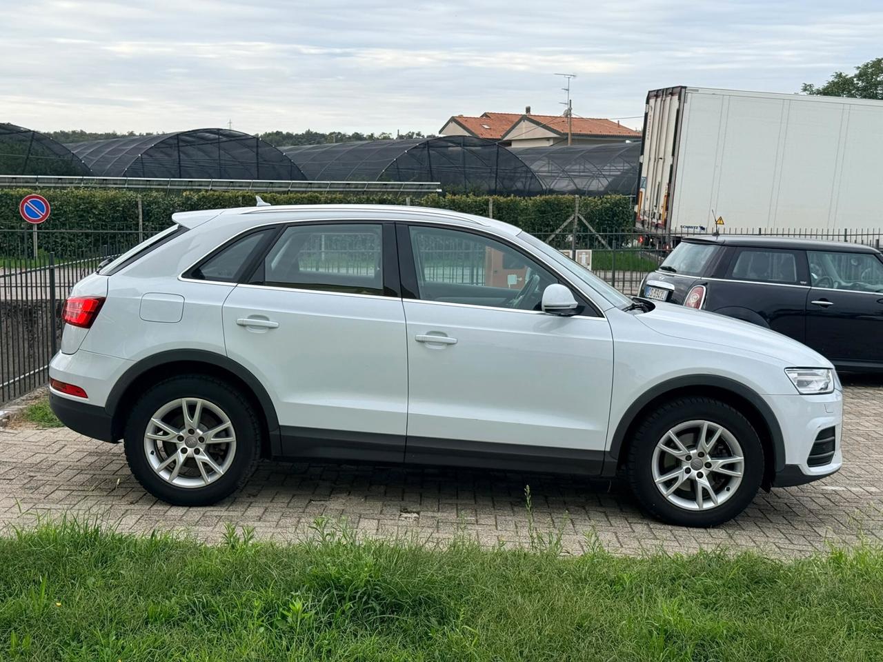Audi Q3 2.0 TFSI 180 CV quattro S tronic Business