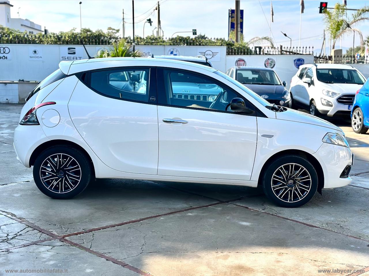 LANCIA Ypsilon 1.0 FireFly 5p.S&S Hyb. Eco Gold HYBRID IDEALE PER NEOPATENTATI