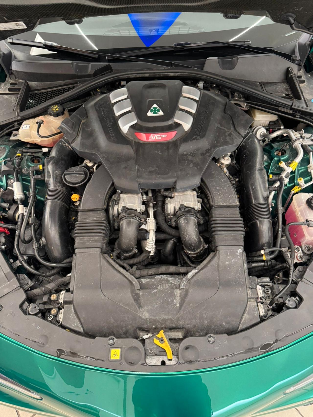Alfa Romeo Giulia 2.9 V6 Bi-Turbo AT8 Quadrifoglio