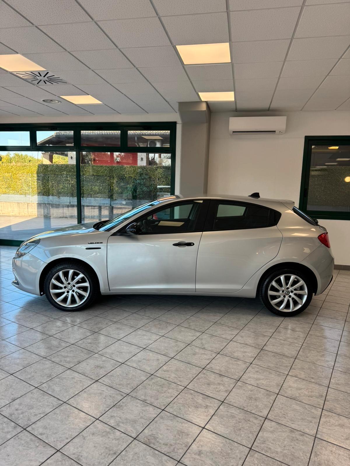 Alfa Romeo Giulietta 1.6 JTDm TCT 120 CV Super