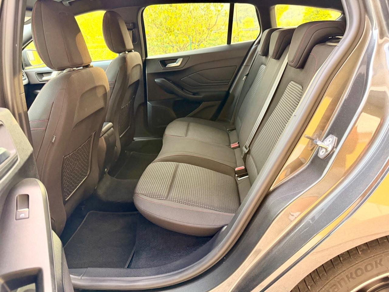 Ford Focus 1.5 tdci 88kw SW ST-Line Co-Pilot