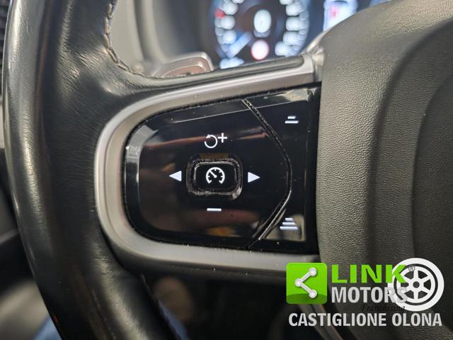VOLVO XC90 B5 (d) AWD Geartronic 7 posti R-design