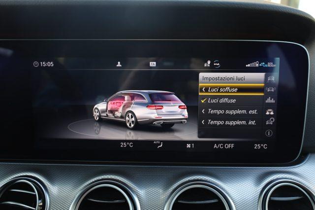 MERCEDES-BENZ E 220 d S.W. 4Matic Auto LED Luci AMBIENT Camera ACC Rad
