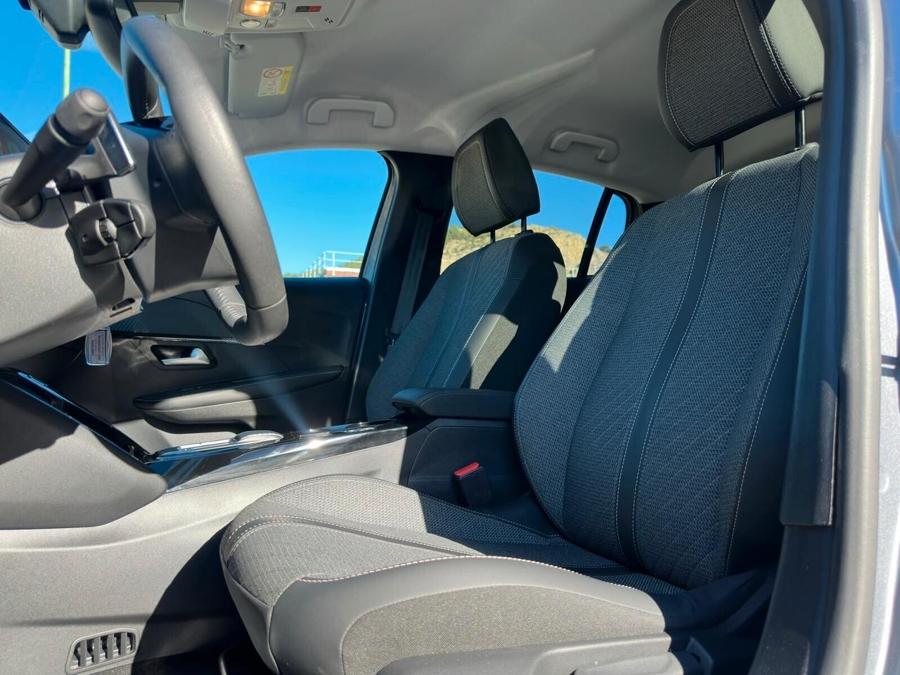 Peugeot 208 Hybrid 110 e-DCS6 Allure