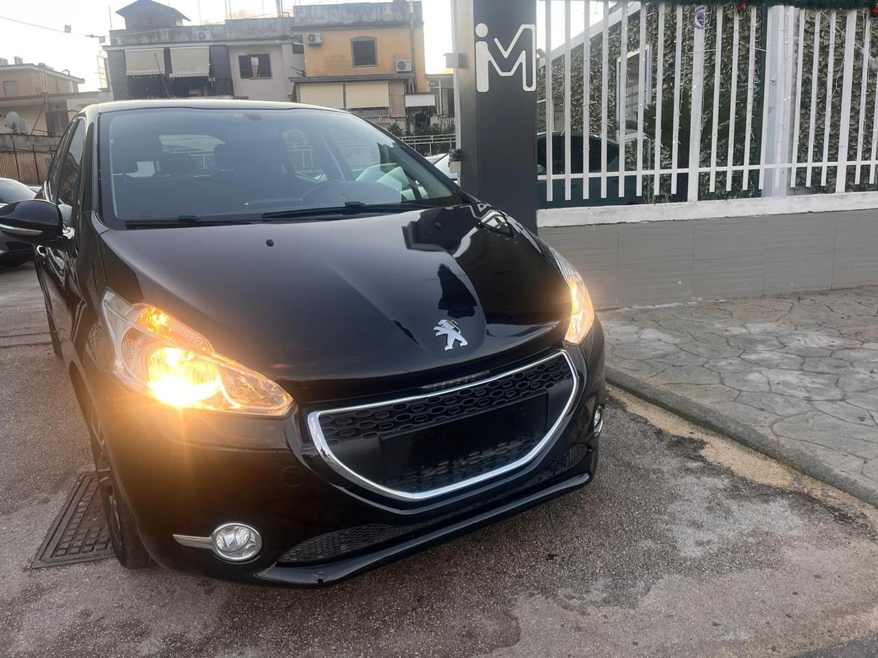 Peugeot 208 1.4 HDi 68 CV 5 porte Business