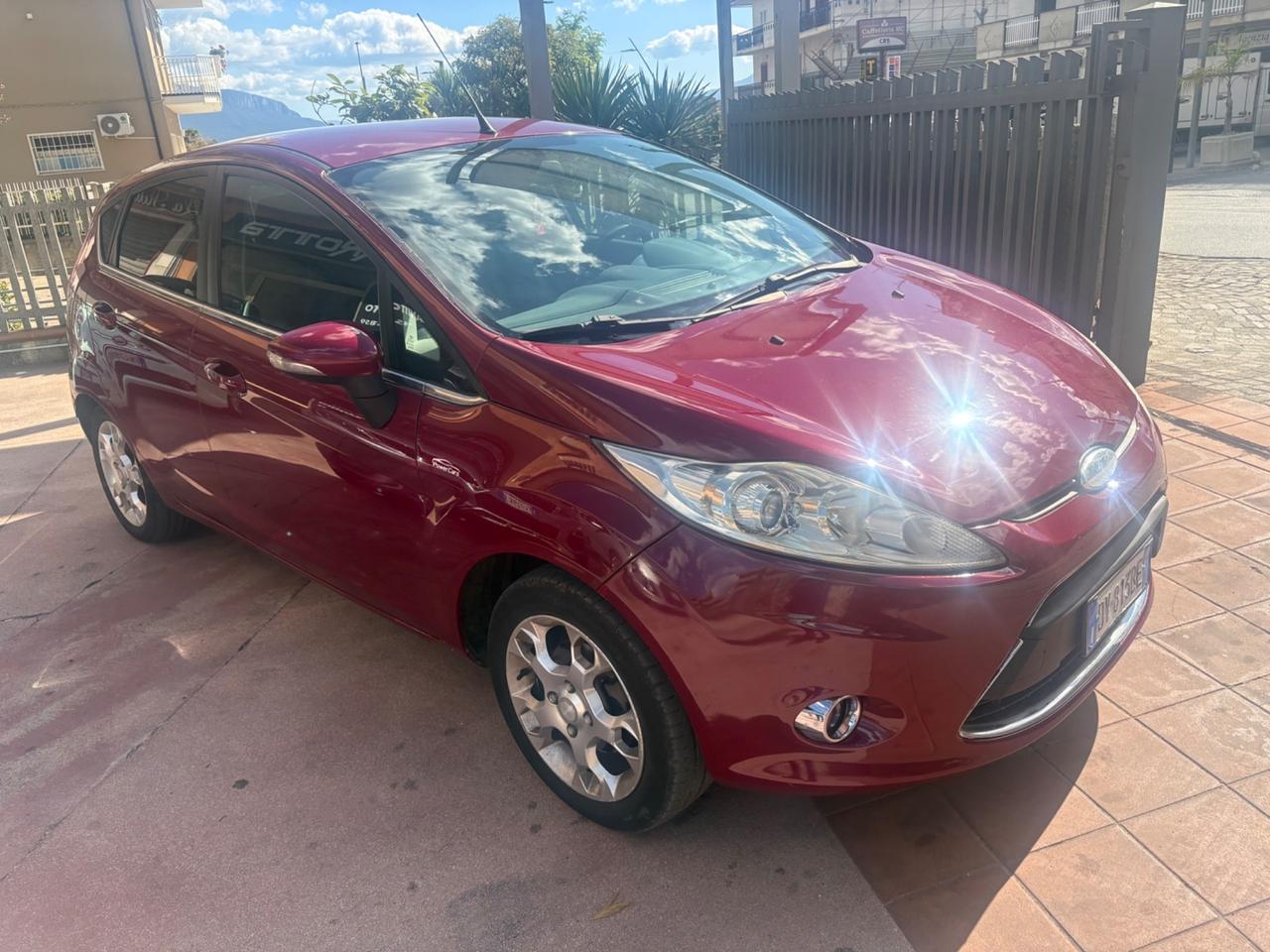 Ford Fiesta 1.4 3 porte Bz.- GPL Titanium