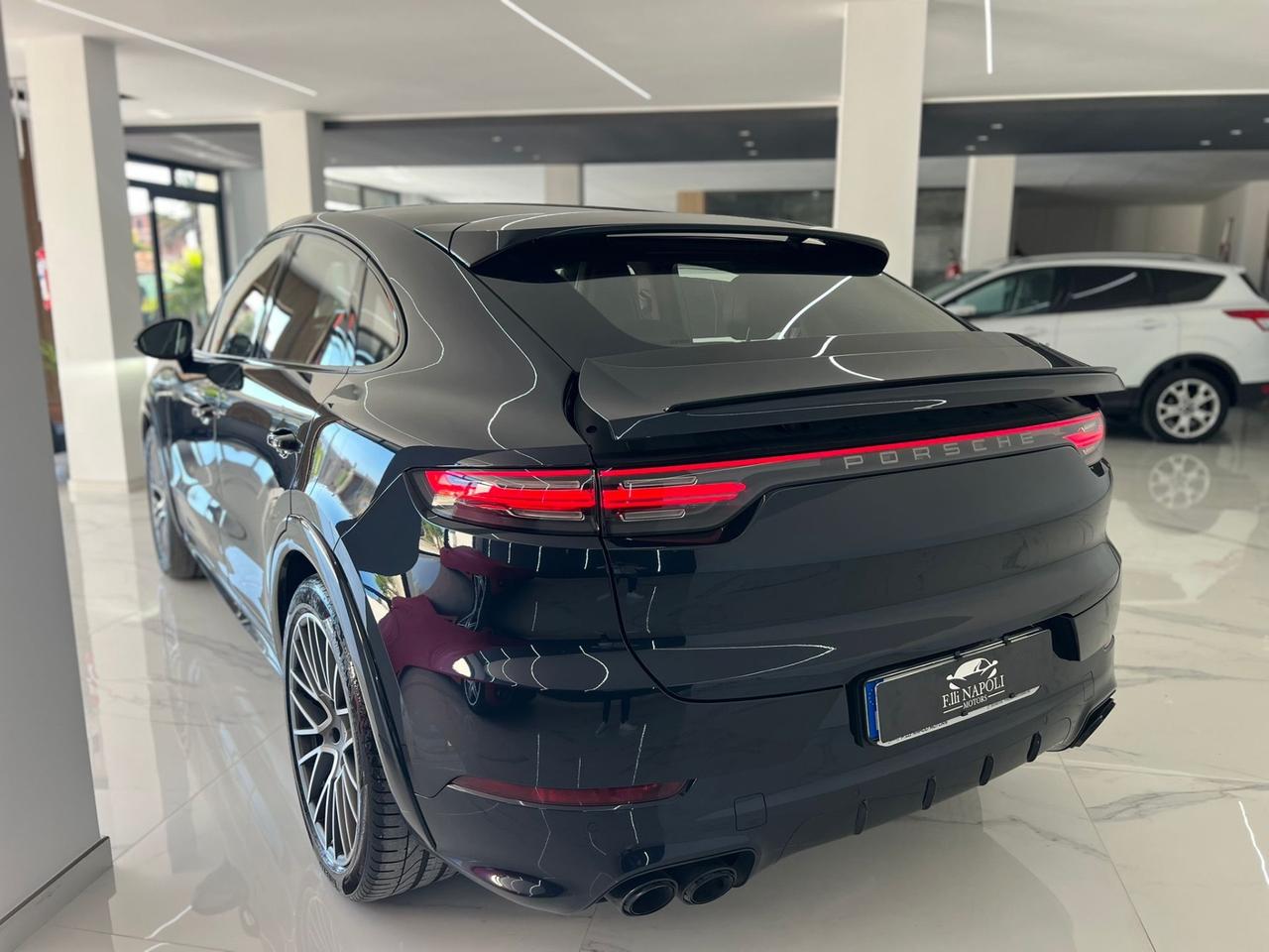 Porsche Cayenne Coupé 3.0 V6 Platinum Edition iva esposta