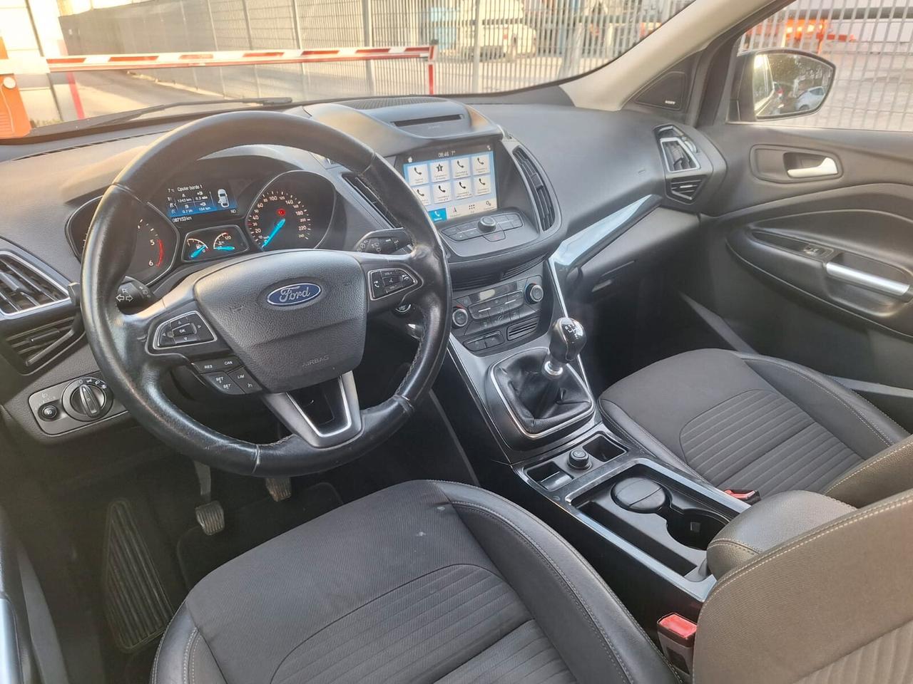 Ford Kuga 1.5 TDCI 120 CV S&S 2WD ST-Line Business