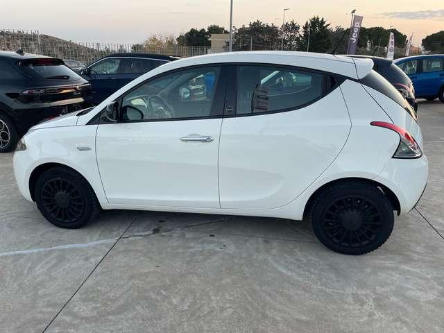 Lancia Ypsilon Ypsilon 1.0 firefly hybrid Silver