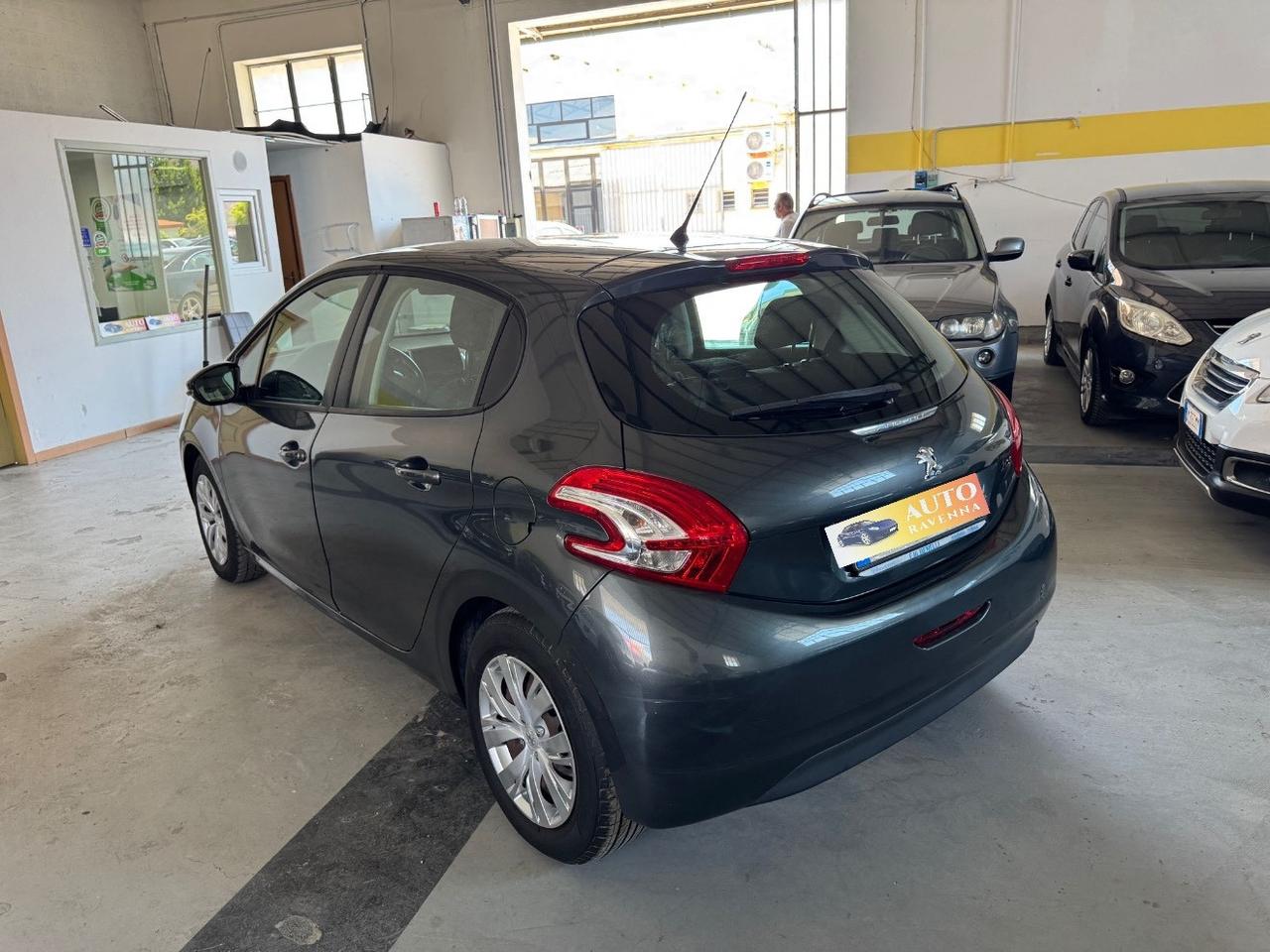 Peugeot 208 1.2 GPL 82CV 2013 Neopatentato