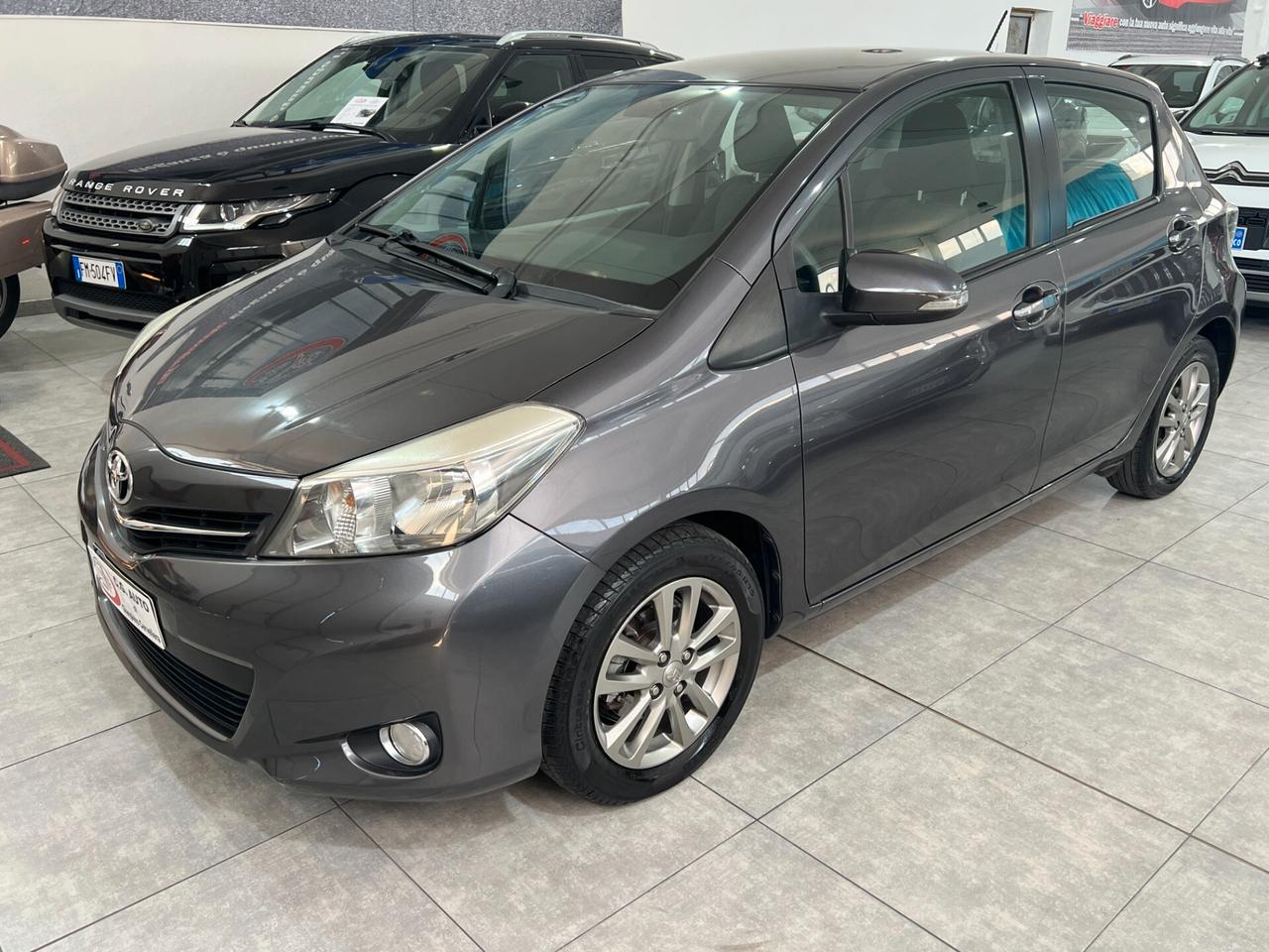 Toyota Yaris 1.0 69 CV - LOUNGE - 2014