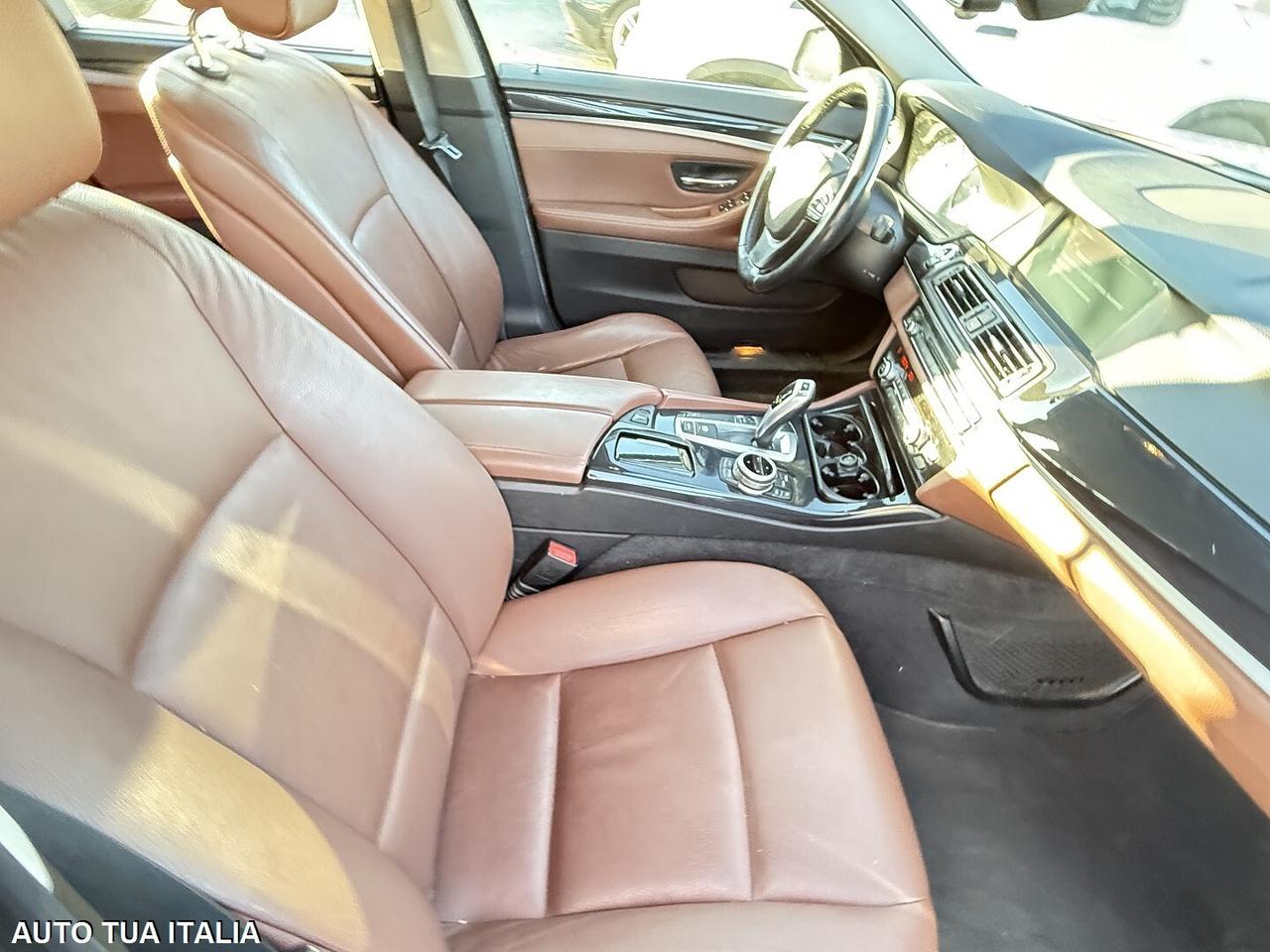 BMW 520 D TOURING navi led xenon pelle