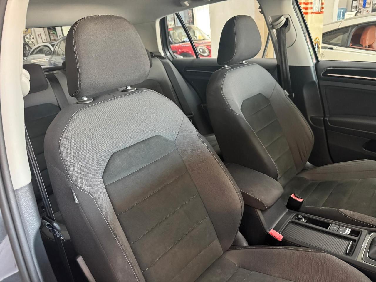 Volkswagen Golf 1.4 TSI 125 CV 5p. Highline BlueMotion Technology UNICOPROPRIETARIO SEMPRE TAGLIANDATO PARI AL NUOVO!!!