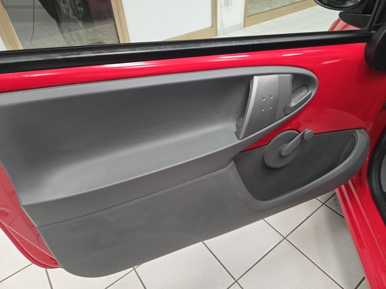 PEUGEOT 107 1.0 3 PORTE DESIR OK NEOPATENTATI