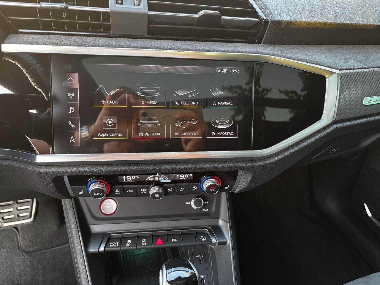 Audi Q3 RS Q3 quattro S tronic