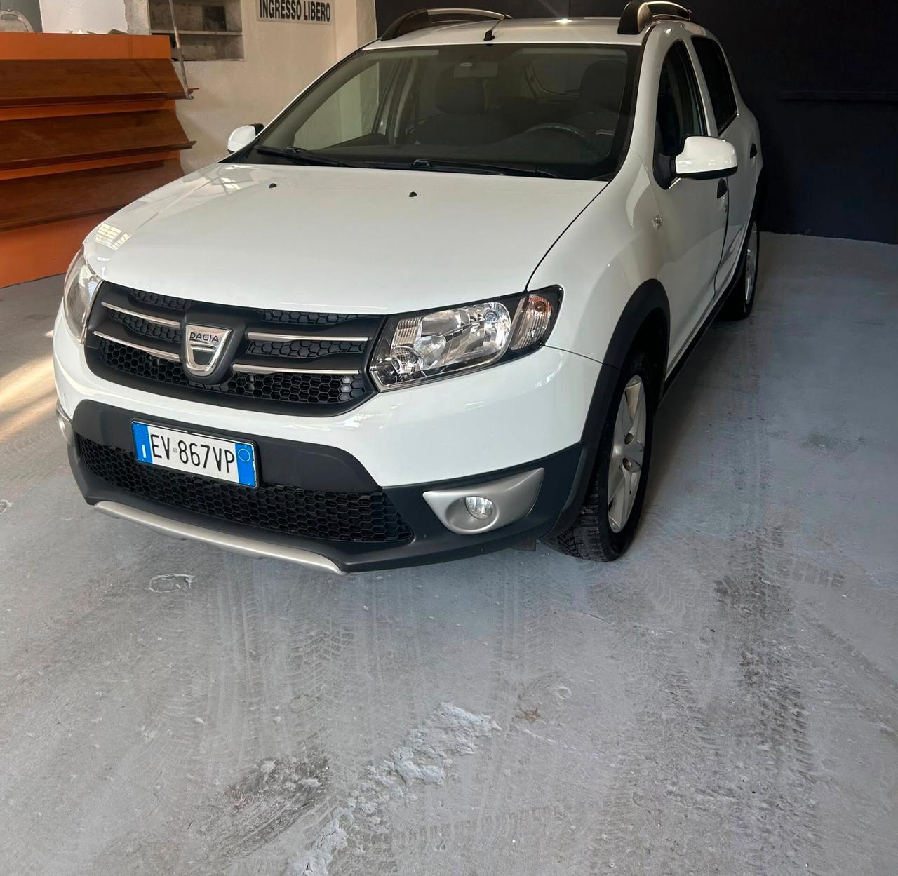 Dacia Sandero Stepway 1.5 dCi 8V 90CV-DISTR FATTA-2014