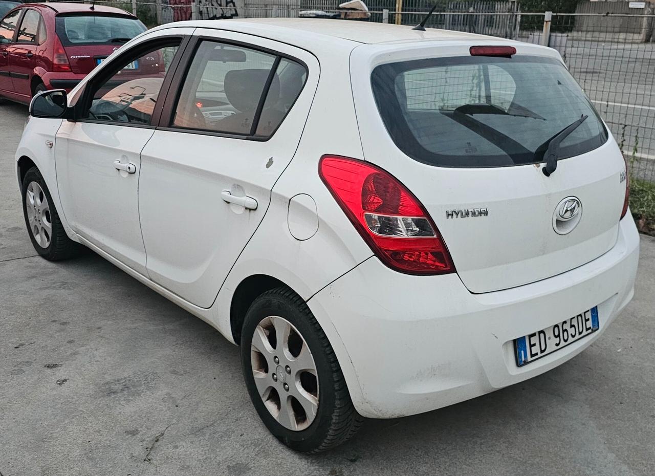 Hyundai i20 1.2 5p. GUIDABILE DA NEOPATENTATI