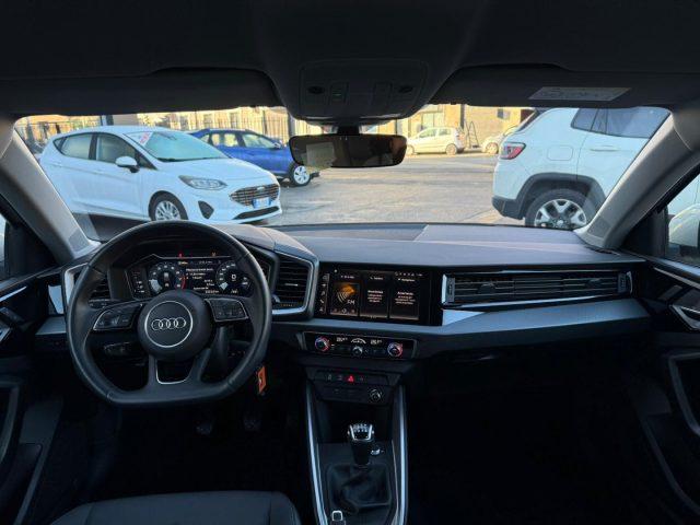 AUDI A1 SPB 30 TFSI S line edition con Retrocamera