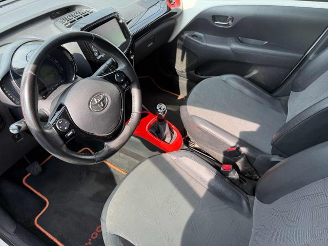TOYOTA Aygo 1.0 VVT-i 72 CV 5 porte x-wave orange